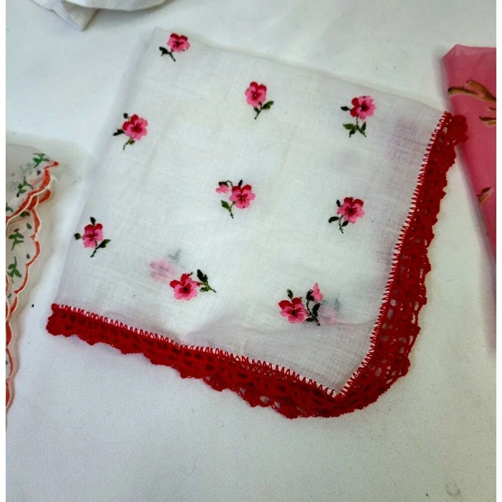 3 Vintage Lot  Switzerland Embroidered Hankies Handkerchiefs Wedding 13